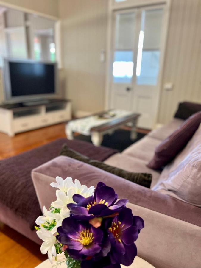 Childers Charmer With Aircon, Wifi & Modern Luxuries Exterior foto